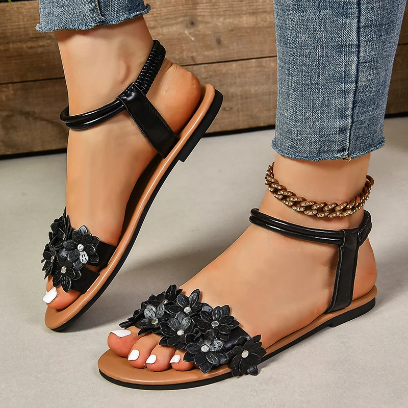 Sandálias planas com decoração - Ethnic Fashion Women avaliação e preço